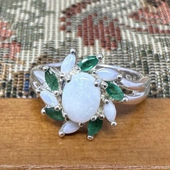 925 Sterling Silver Opal and Green Chrysoprase Ring Size 8 - Picture 1 of 8